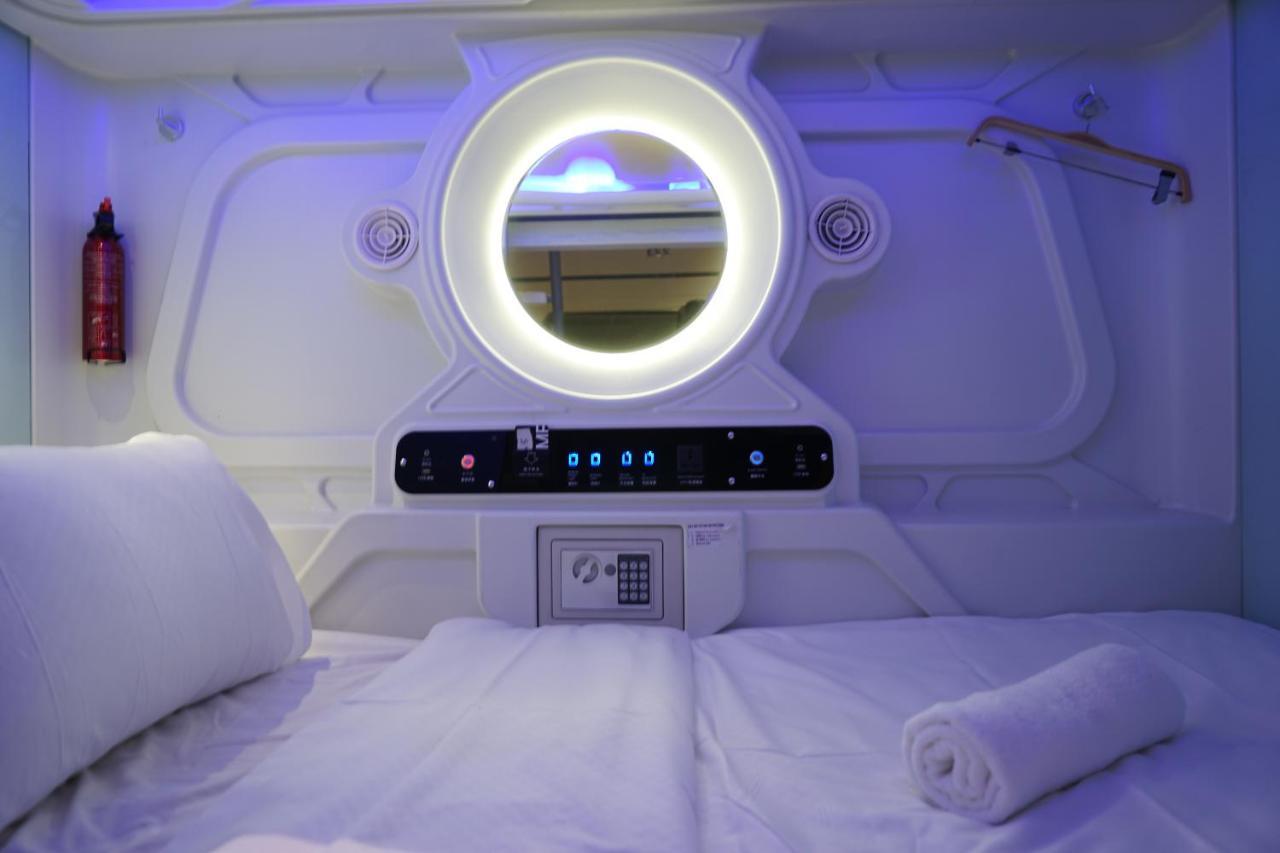 Q Capsule Hotel George Town Dış mekan fotoğraf